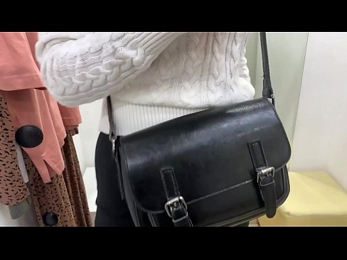 ❤️ Masturbation ampahibemaso ny tanora bitch FeralBerry miaraka amin'ny dildo ao amin'ny efitrano fitting ❤️ Fomba vetaveta mafy amin'ny mg.port-amurasso.ru ❌️❤